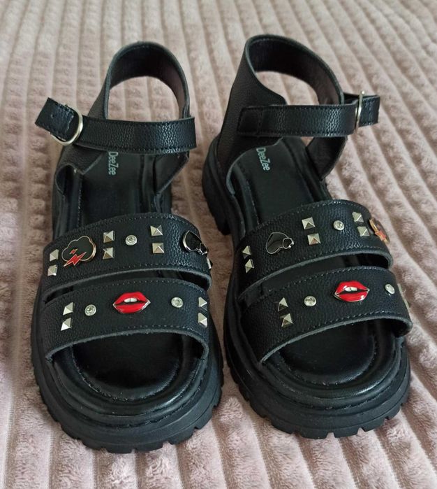 DeeZee - Sandały rozmiar 37