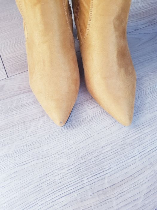 Kozaki damskie marki hiszpanskiej marki HF Shoes rozmia 40