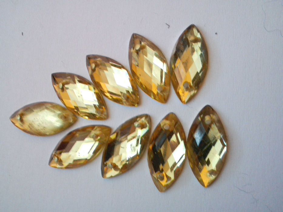 Kamienie akrylowe - złote kłoski, dł. 12 mm, szer. 7-8 mm, 120 sztuk