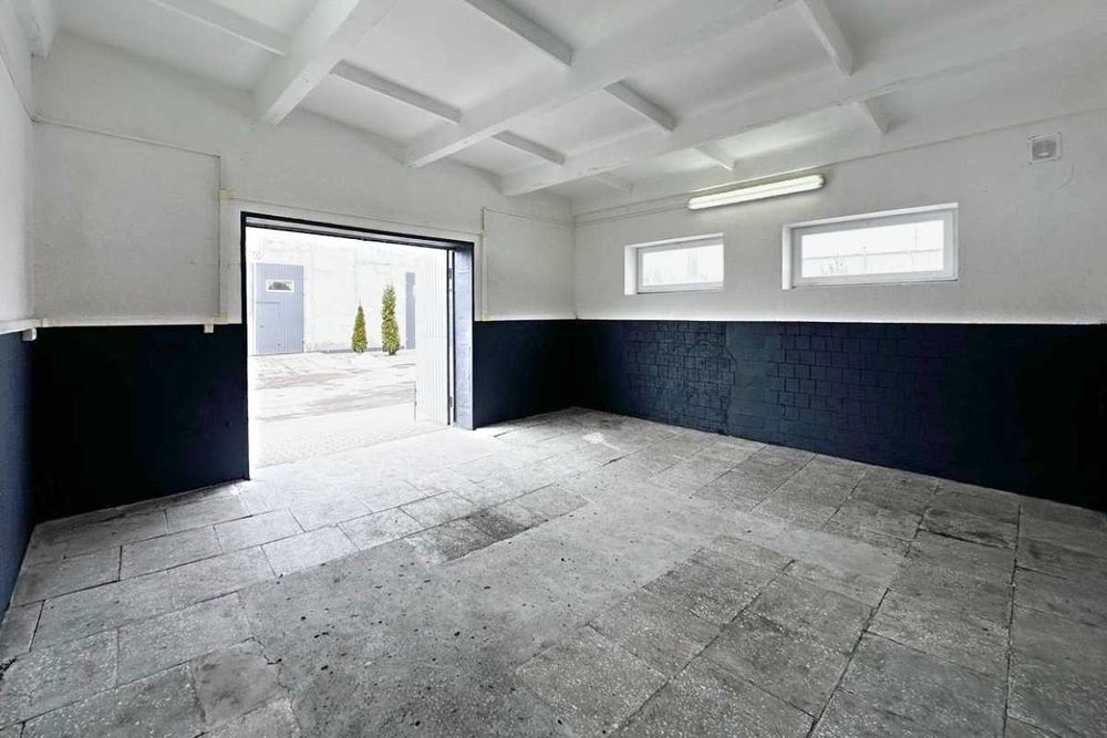 33 кв.м. під Склад або мале Виробництво. Київське шосе 143. Власниця