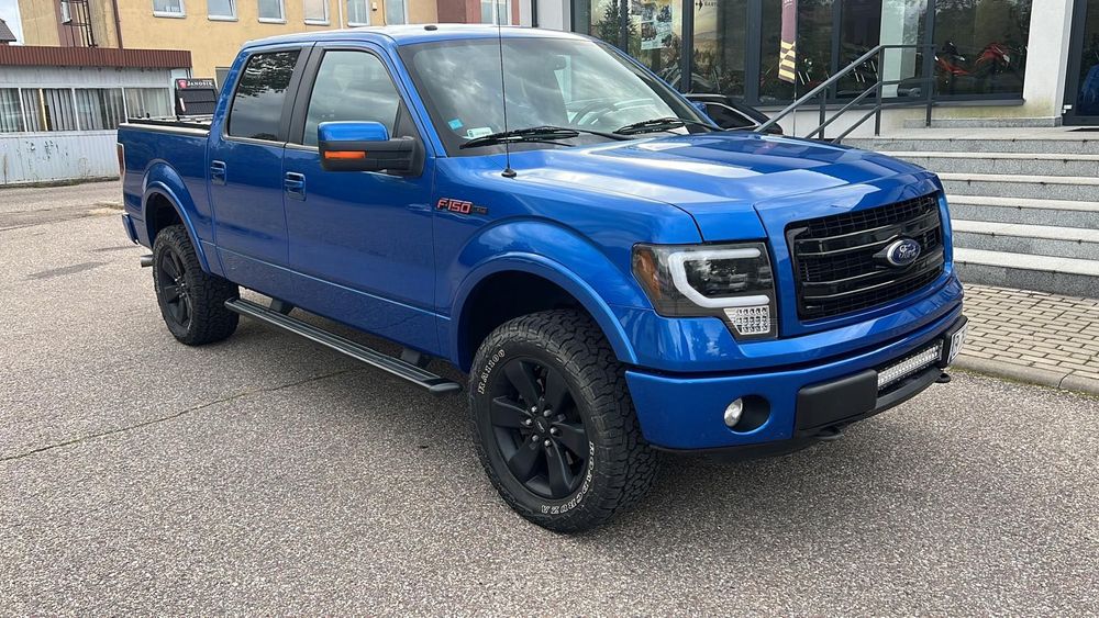 Ford F150 pickup
