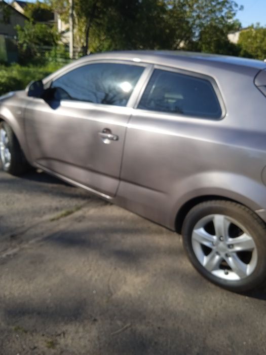 Kia proseed  2009 год