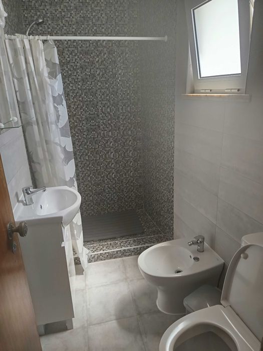 Arrenda se T1 nas Gaeiras