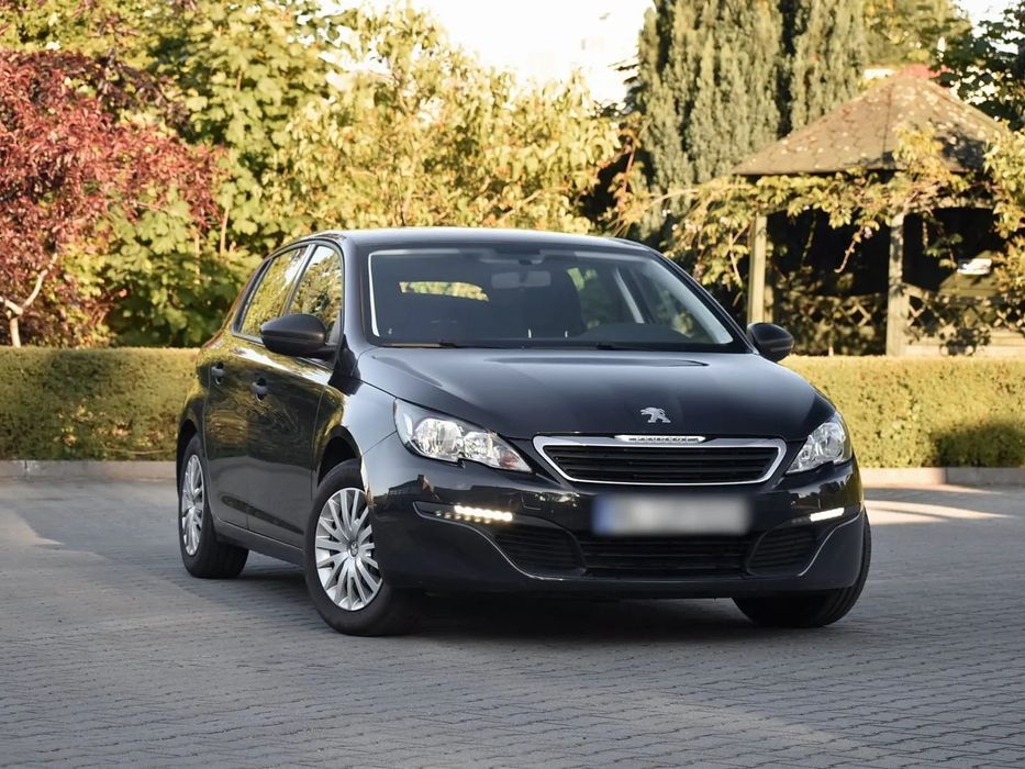 Peugeot 308 Peugeot 308 hatchback niski przebieg