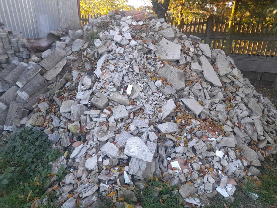 Gruz betonowy z posadzki