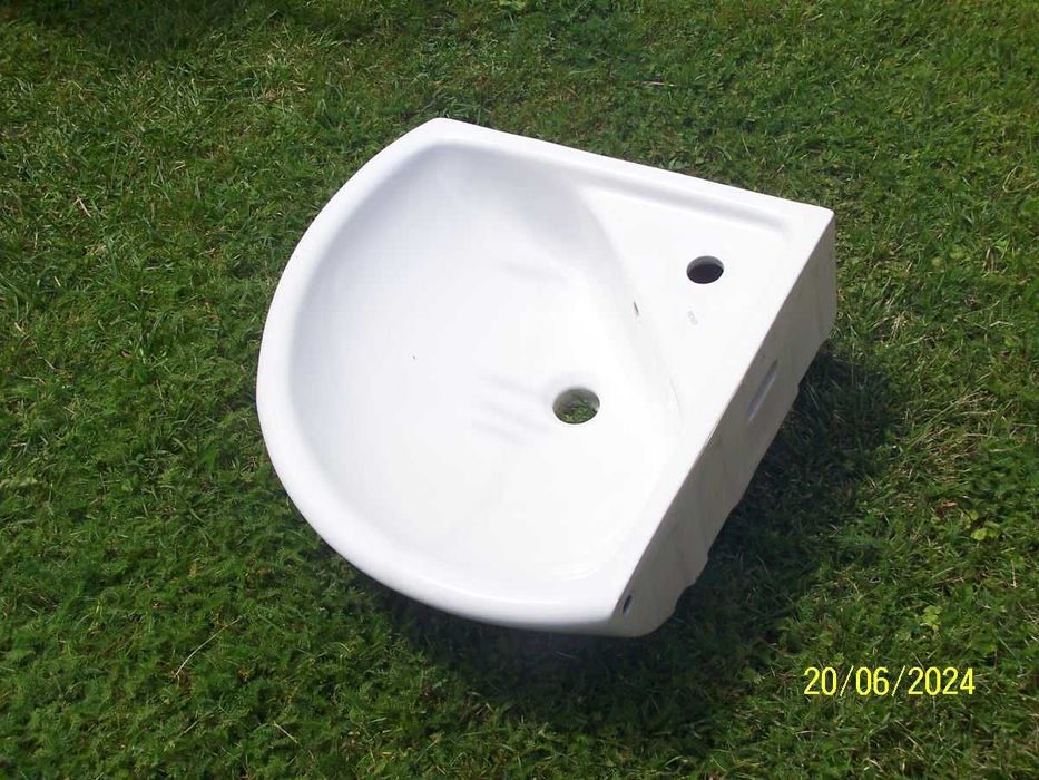 umywalka narożna - porcelana biała   szt.2