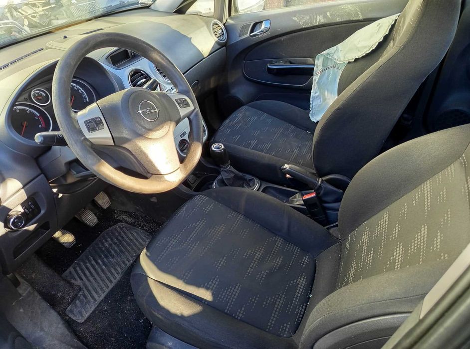 Para peças Opel Corsa D 1.3CDTI ano 2011