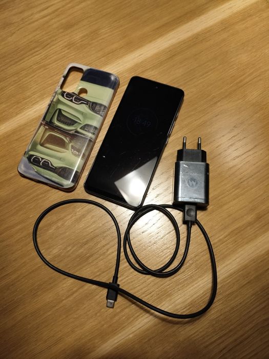 Motorola g60 (nie g60s) - z ładowarka, możliwa wysyłka