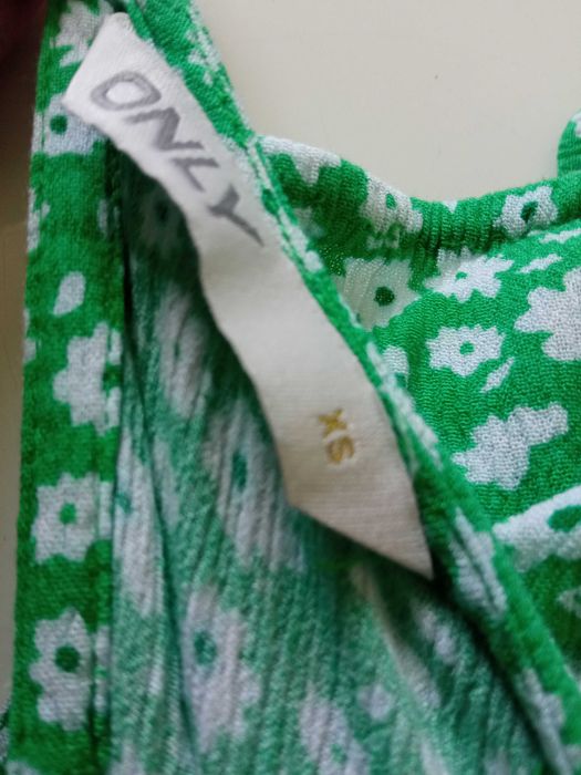 Only letnia sukienka w kwiatuszki r XS