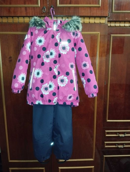Продам зимовий комплект дівчинці (розмір 128+6 см, вживане)