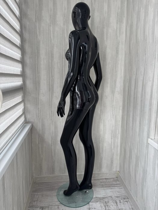 Манекен жіночий для одягу женский манекен