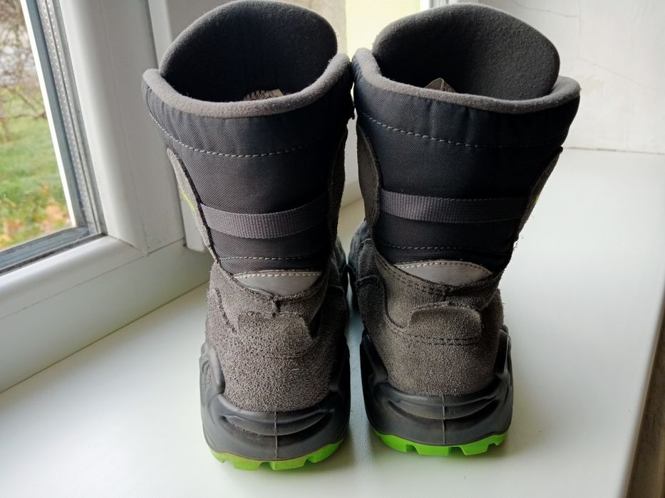 Зимові черевики LOWA Rufus lll GTX.
Мембрана GORE-TEX.
Розмір UK 5 1/2