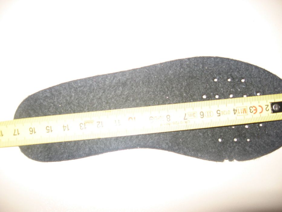 Ботинки зимние 26.