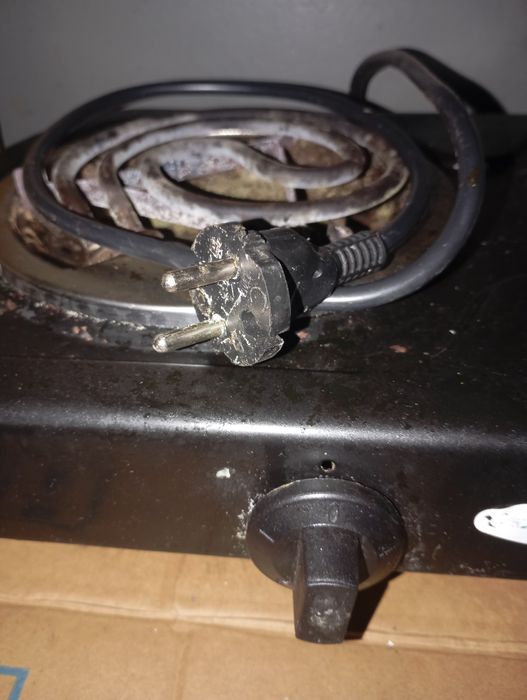 Продам электропечь Леміла