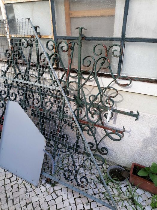 Grade ferro trabalhado para janela.