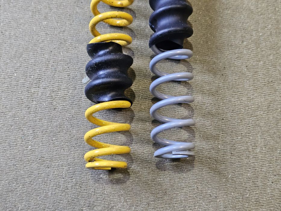 Пружина на Rock Shox Boxxer, амортизатор RockShox