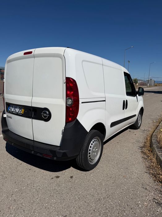 Opel Combo 2018/ IVA DEDUTÍVEL