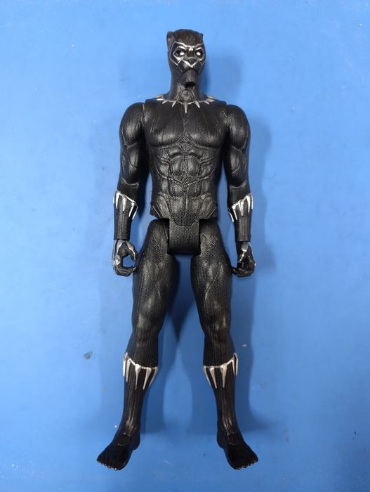 Boneco Pantera Negra Marvel)