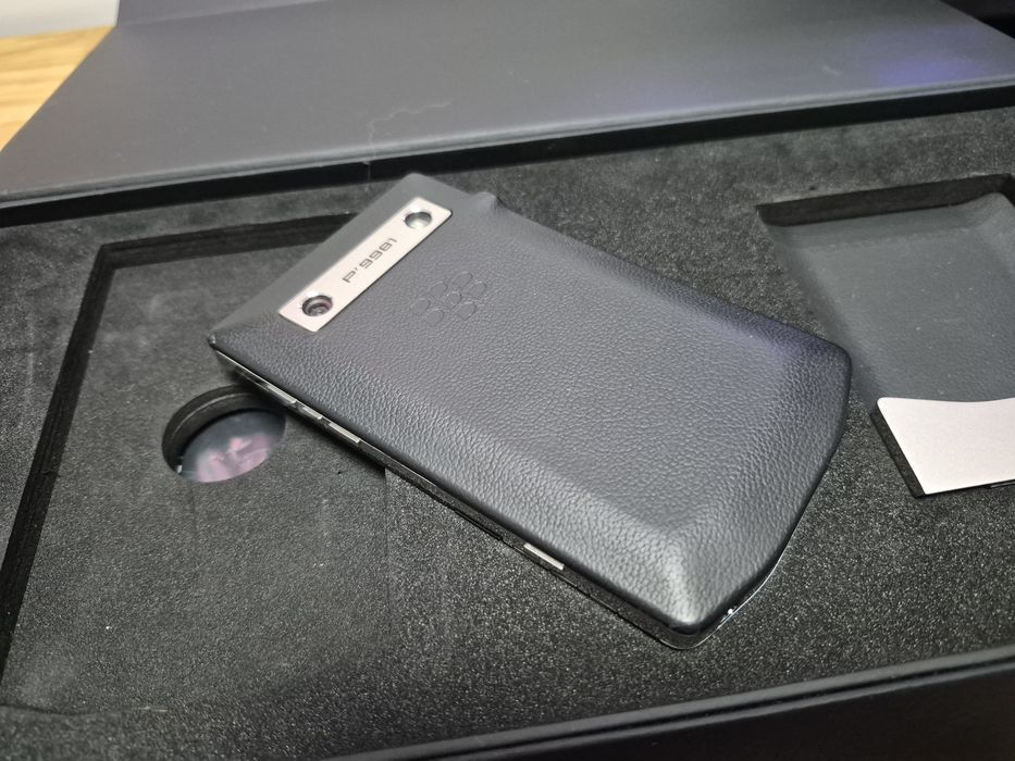 Blackberry p9981 porsche design