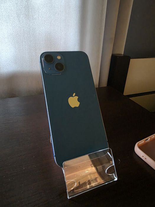 SUPER STAN iPhone 13 128GB
