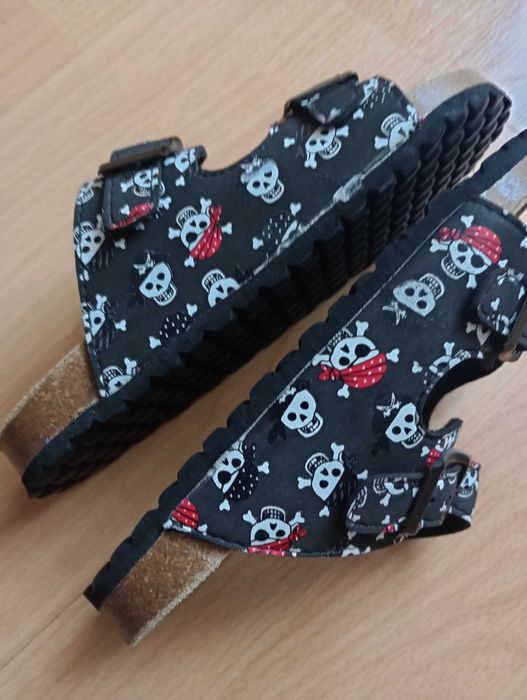 Klapki CCC Action Boy rozmiar 32