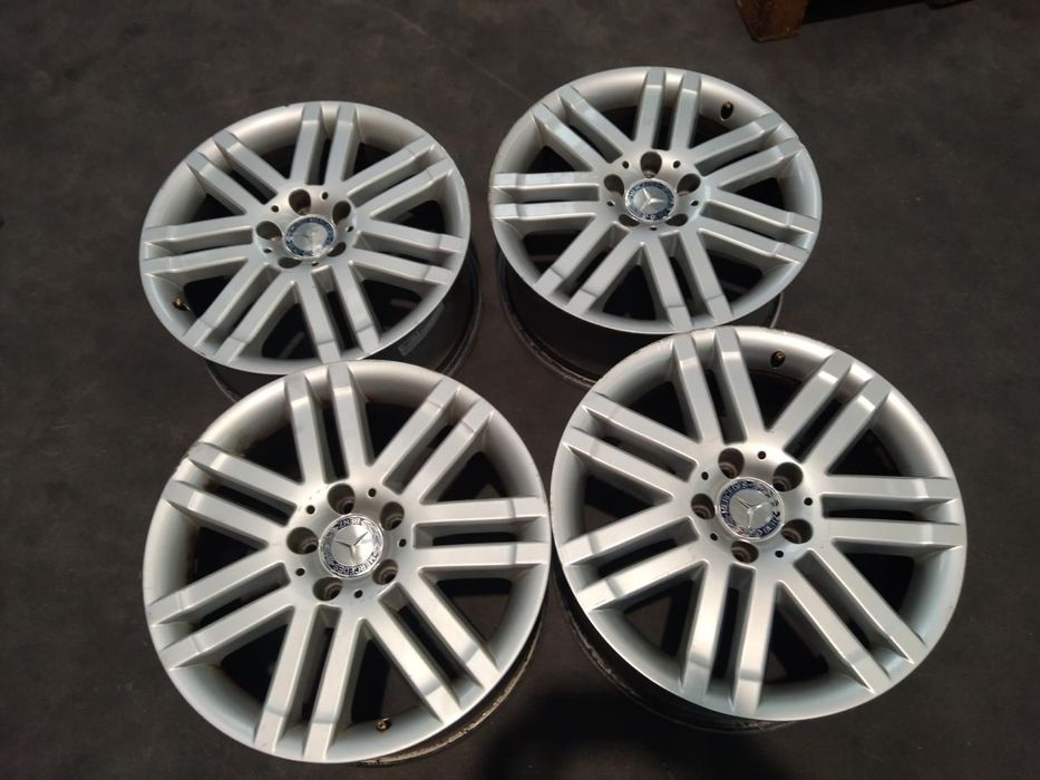 CONJUNTO DE PNEUS MERCEDES-BENZ CLASE