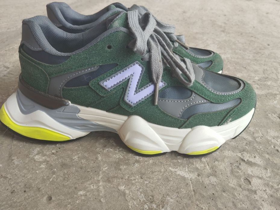 Продам кроссовки New Balance 38 р.