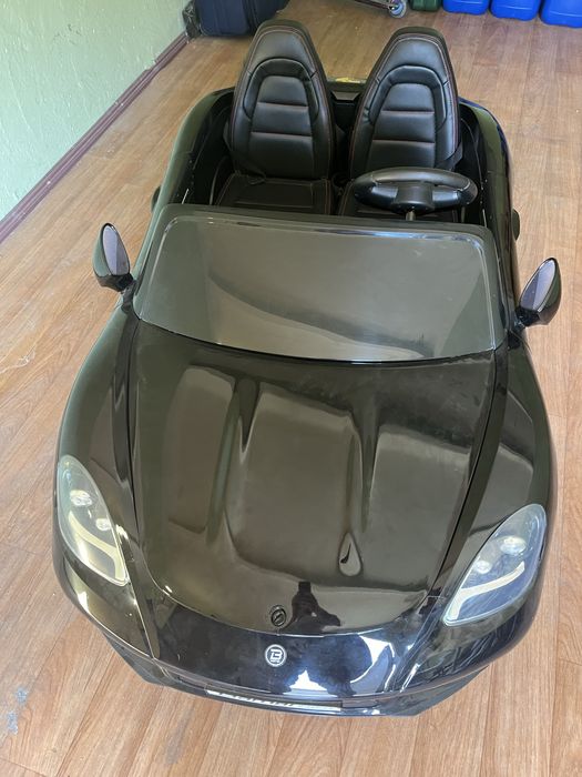 Дитячий електромобіль на акумуляторі Porsche
