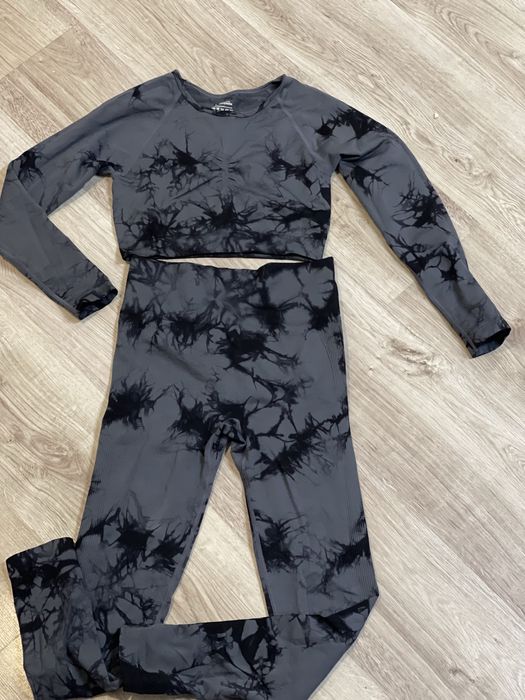 Спотривний костюм на S