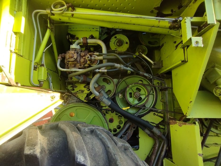 Продам Claas Dominator 96