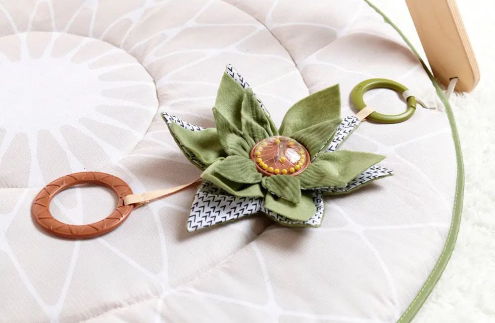 Розвиваючий килимок з ігровою стійкою Tiny Love Boho Chic