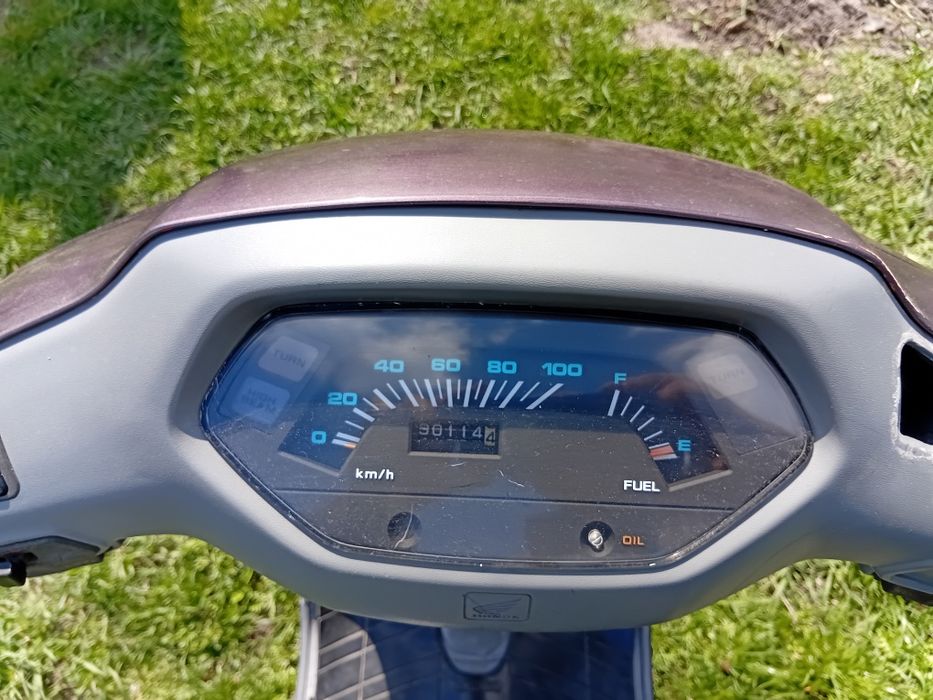 Продам  скутер HONDA Lead 90
