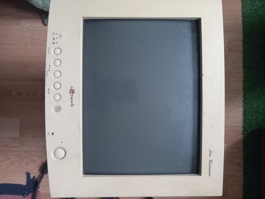 Monitor kineskopowy-2 sztuki