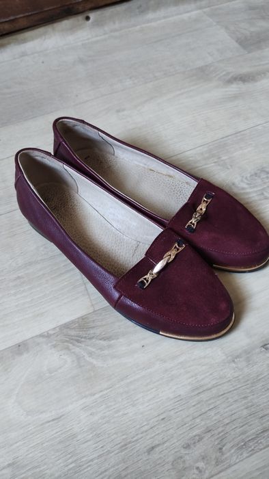 Продам Взуття  41р