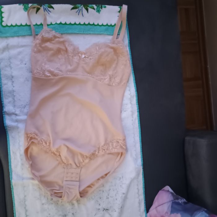 Body damskie ,nowe ,bpc,44