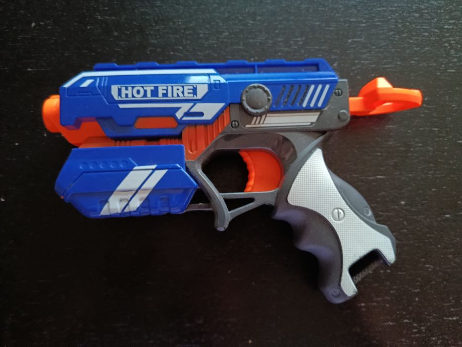 Nerf N-strike elite vermelha