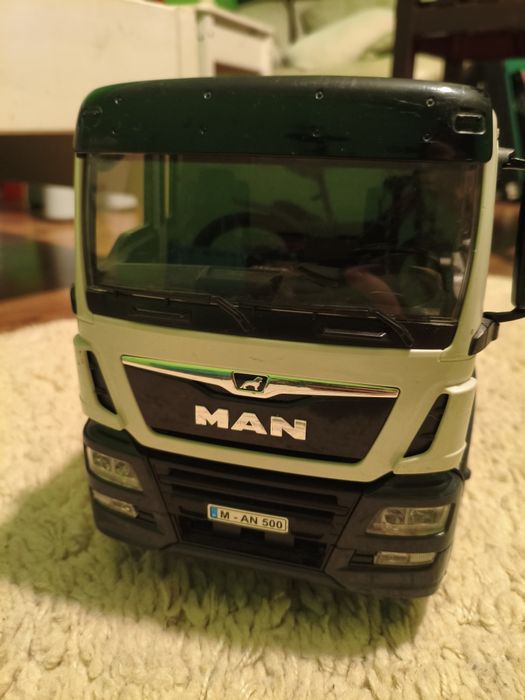 Bruder Man ciężarówka