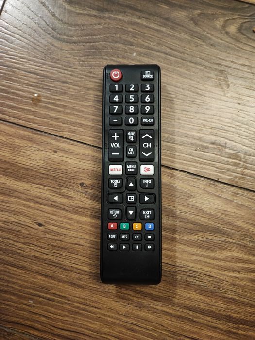 Pilot TV Samsung nowy