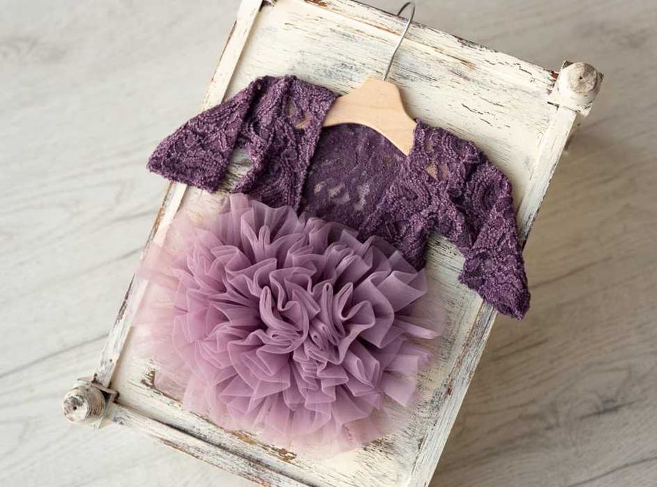 koronkowy strój dla noworodka do sesji zdjęciowej