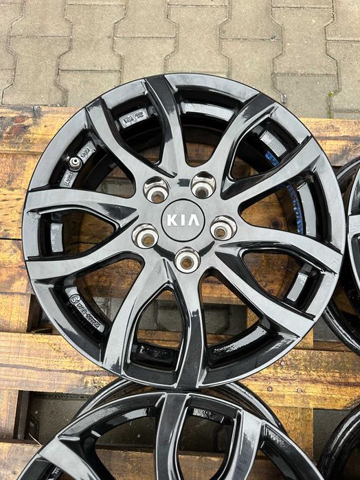 5x114,3 6,5j x 16" et 42,5 KIA OE jak nowe komplet alufelgi z TPMS