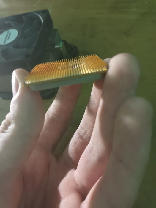 AMD A6-3600 FM1 4-Core 2.1-2.4GHz + кулер