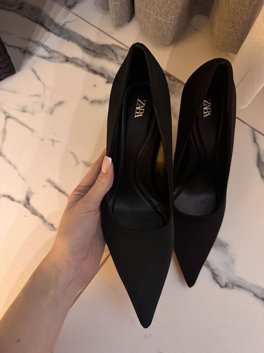 Туфлі zara на каблуку