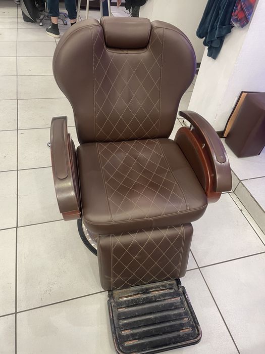 Кресло барбера old classic