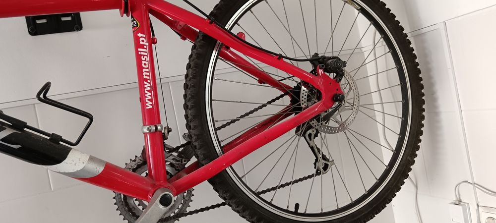 Bicicleta BTT roda 26 disco 3x8