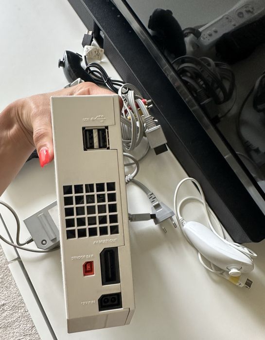 Nintendo Wii com dois comandos