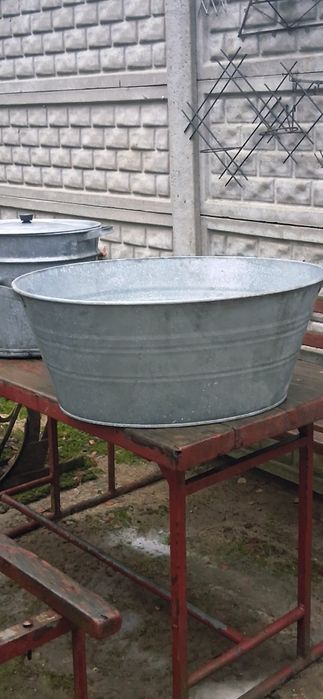 Stara Wanna ocynkowana nowa  z czasów PRL do użytku