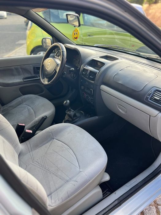 Renault Clio 1.2 16v Expression – 2001/06