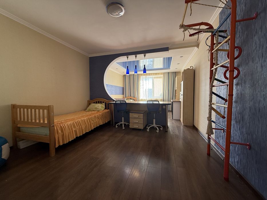 Продаж квартири  2 кім. по вул. Головатого