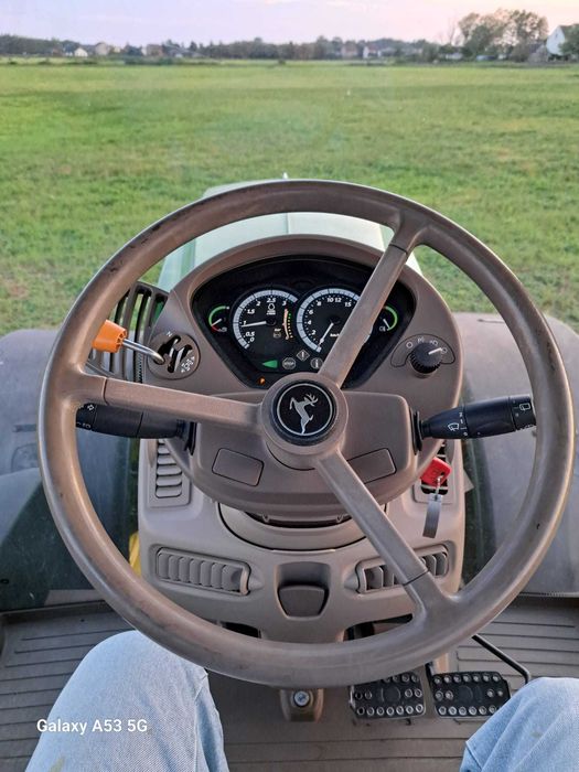 John Deere 6210 R
