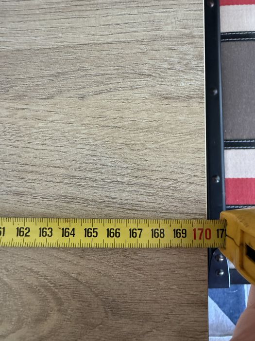 Vendo mesa  de jantar extensivel  para 6 + 2 pessoas